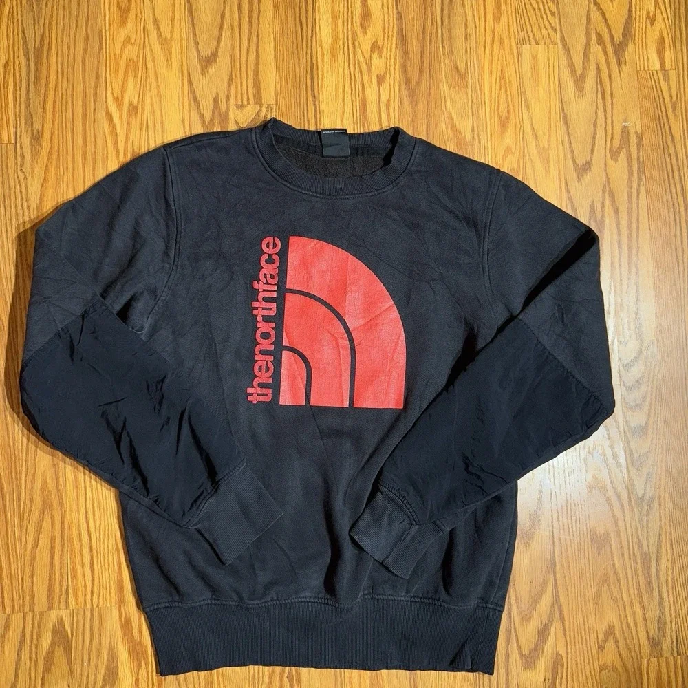 The North Face Mens Black Crewneck Sweatshirt Graphic Logo Sz Small Streetwear